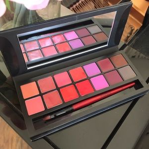 Smashbox Drawn In Decked Out Lip Palette